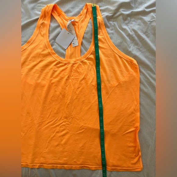 Fabletics Feather Tech+ Racerback Tank - Picture 6 of 7